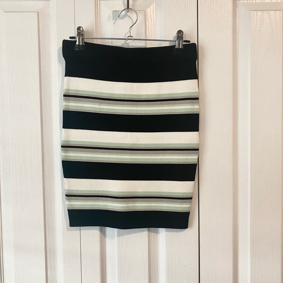 Ronny kobo stripe bodycon skirt set - Picture 2 of 6